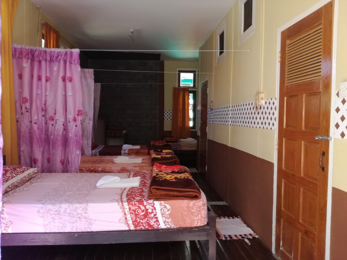 Gold Star Hotel Nyaung Shwe Exterior photo
