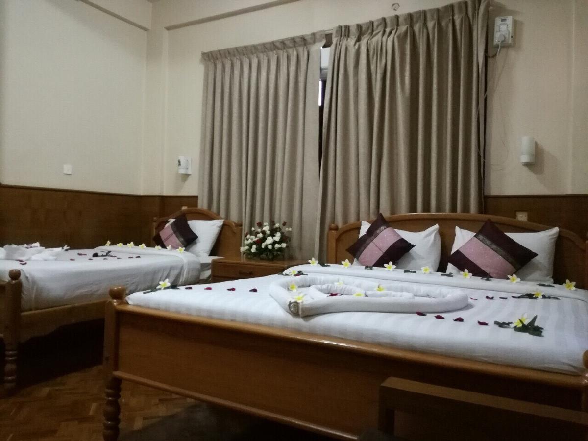 Gold Star Hotel Nyaung Shwe Exterior photo