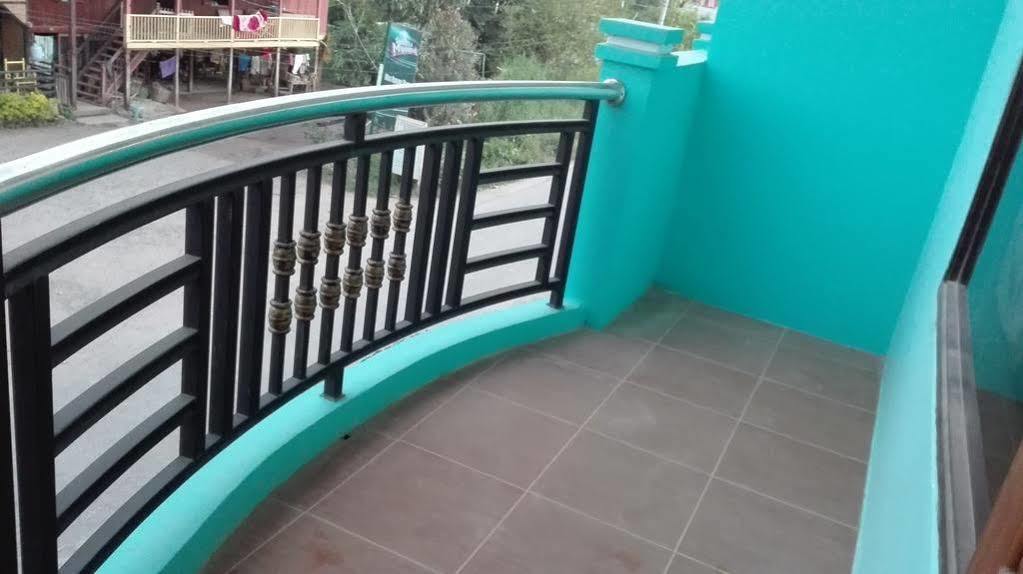 Gold Star Hotel Nyaung Shwe Exterior photo